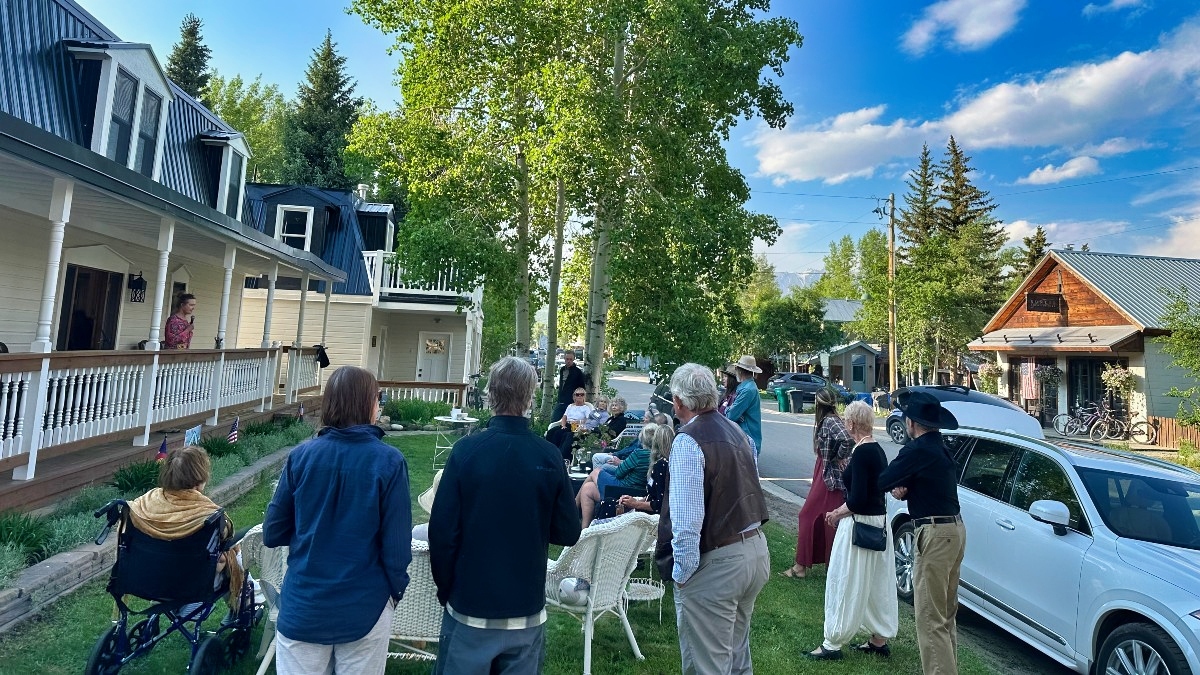 It was a wonderful night meeting with great folks from Crested Butte. They shared with Kathleen their concerns about the climate crisis/water, our underfunded public education system, short-term vacation rentals, and rising property taxes.