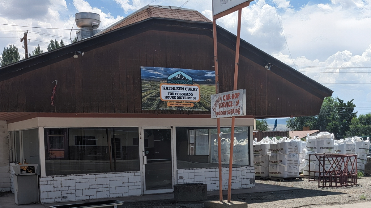 Team Curry is ready for this weekend’s Delta County Fair and Rodeo Parade. This banner is in downtown Hotchkiss. We will be in the parade at 10:00 AM on Saturday morning and then we have a booth all day Saturday at the fairgrounds. Be sure to come and see us!