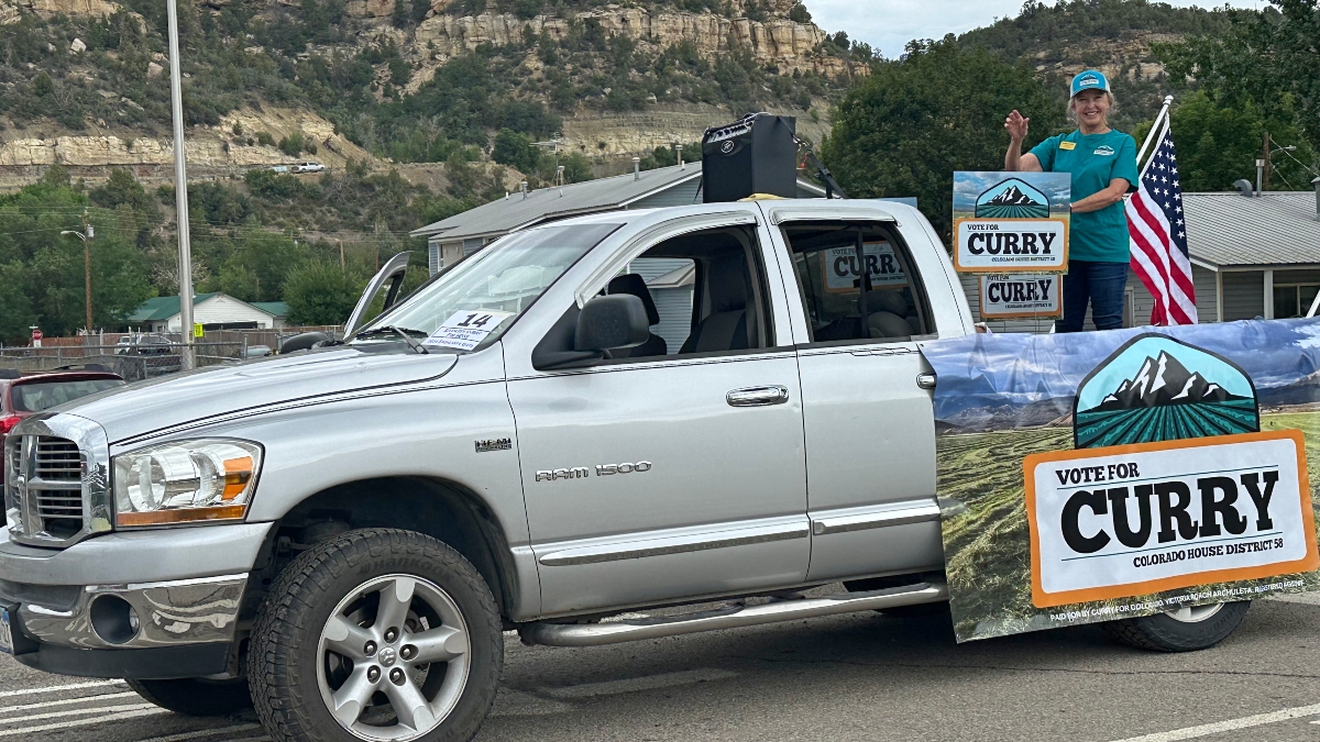 It was a great time at the Escalante Days parade in Dolores. Afterward, Kathleen went door-to-door and then headed to Dove Creek for the Cattlemen's Association Dinner. Kathleen is working hard, just as she will for you in Denver.